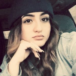 Meet your Posher, Alejandra